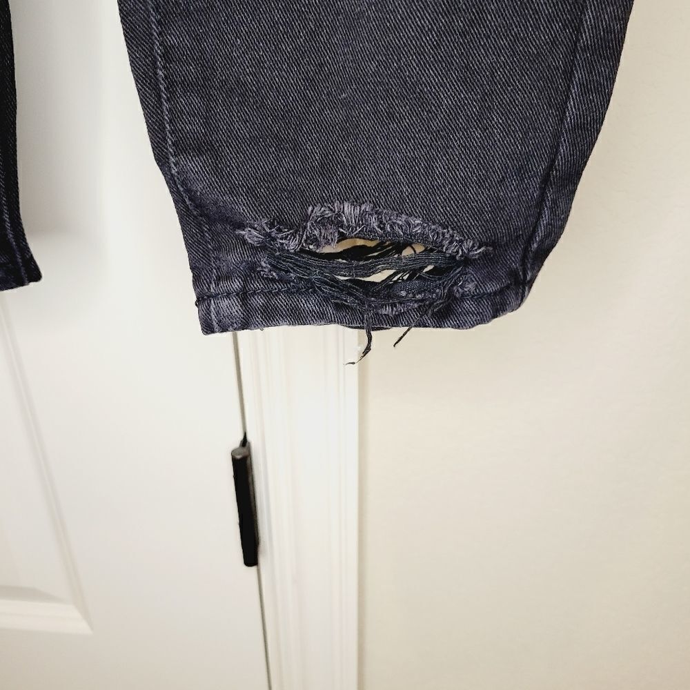 MISSGUIDEDRiot High Rise Ripped Mom petite Jeans. - Picture 11 of 13